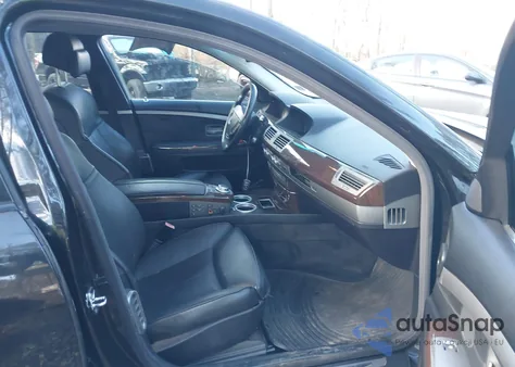 2008 BMW 750Li z USA, uszkodzony, nr VIN WBAHN83548DT84019